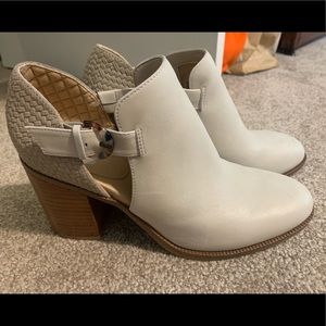 Dr. Scholls size 7.5 booties